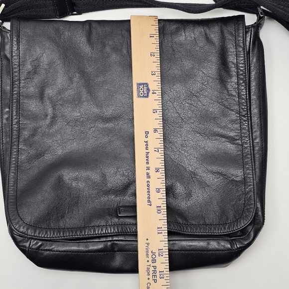 Cole Haan Black Soft Leather Messenger Bag, Snap Button Closure, EUC - Picture 12 of 13